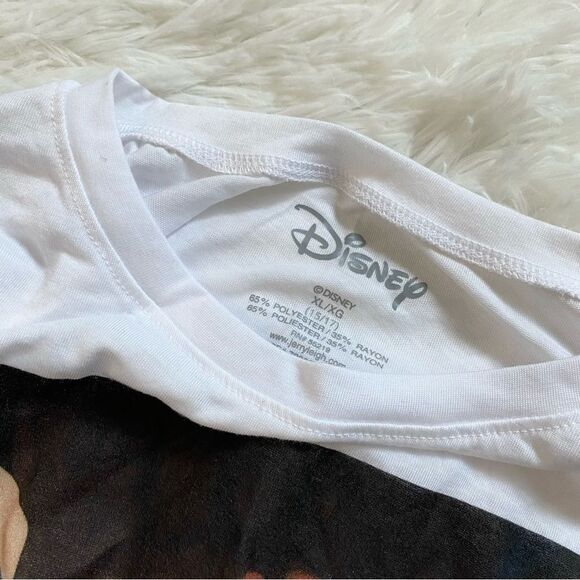 Disney Alice in Wonderland Tea Party Graphic Tee - Picture 4 of 4